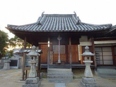 写真：実際寺本堂