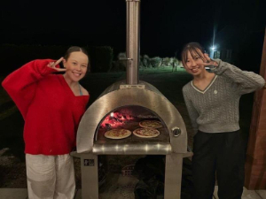 Photo: Treasure connections with people 3