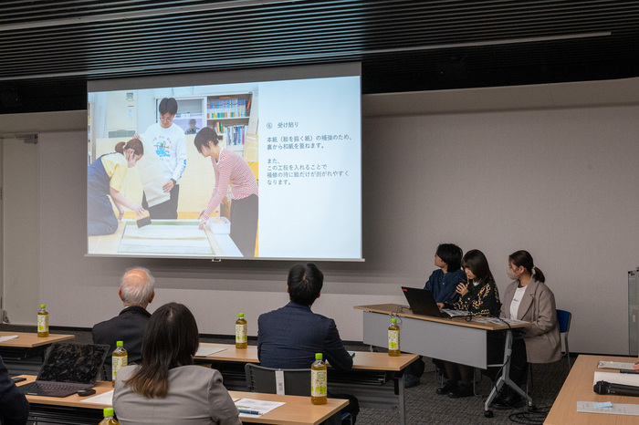 写真：倉敷芸術科学大学学生の発表
