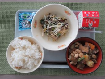 令和7年4月15日献立写真（中学校）