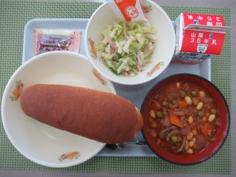 令和7年5月8日献立写真(中学校)