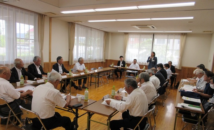 挨拶をする伊東市長の写真