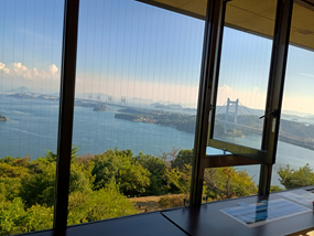 写真：　室内