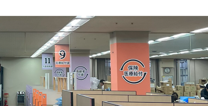 柱サイン写真