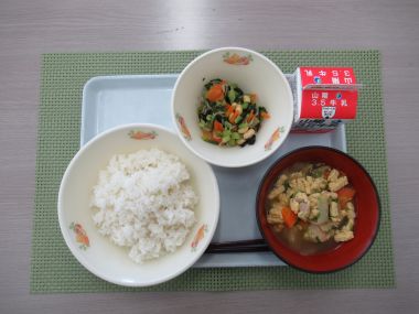 令和8年10月13日献立写真（小学校）
