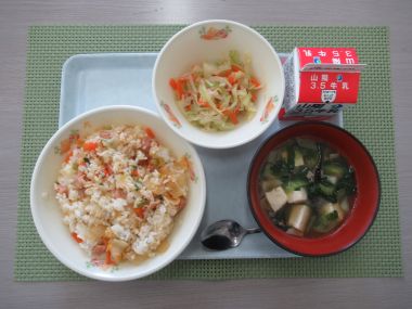 令和8年10月21日献立写真（小学校）