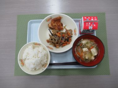 令和8年10月30日献立写真