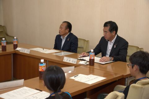 正副議長へ質問コーナー（副議長・委員長１）